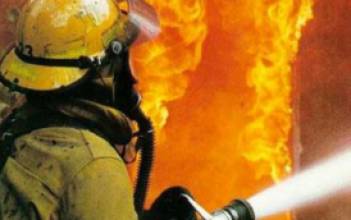 Один человек погиб из-за пожара на территории бывшего "Кожзавода" в Харькове