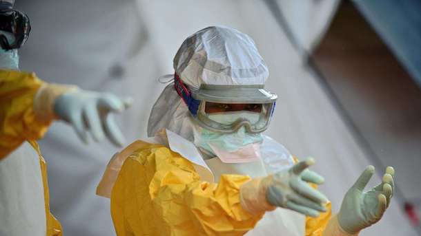 Ученые испытали вакцину против вируса Эбола