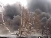 В Киеве загорелись склады с секонд-хендом(видео)
