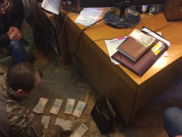 В Одессе при получении взятки «накрыли» высокопоставленного чиновника Минобороны