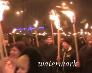 В Киеве и Запорожье прошли факельные шествия по случаю дня рождения Степана Бандеры