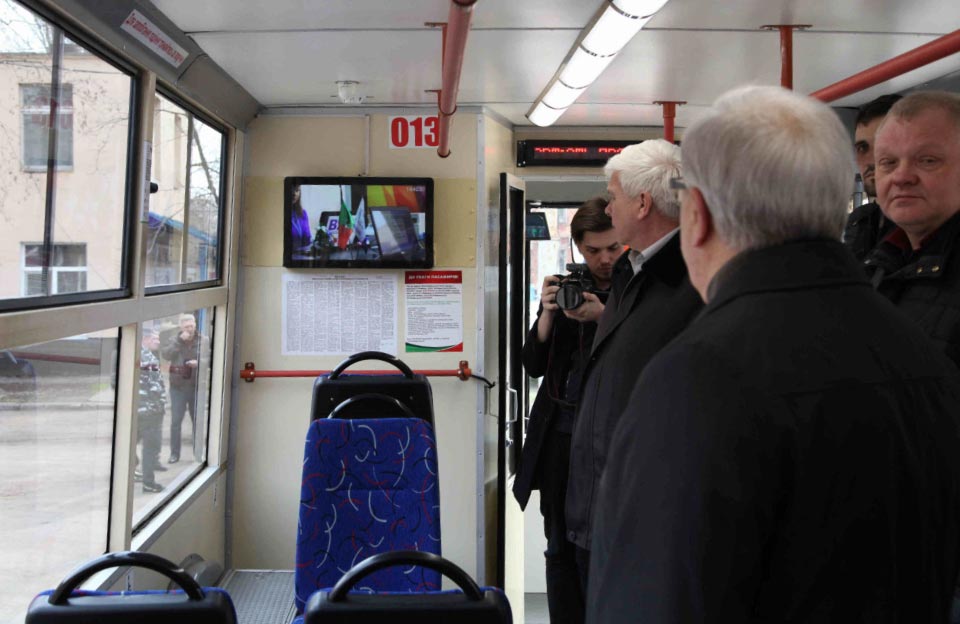 Вісті з Полтави - Полтавські тролейбуси планують обладнати 21-дюймовими інформаційними моніторами — по 29 тисяч кожний