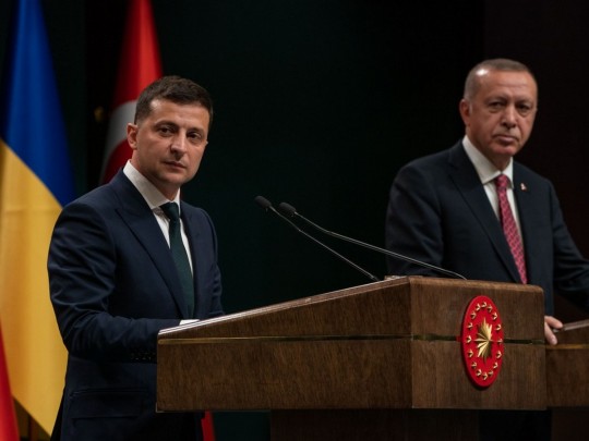 Стало знаменито, о чем болтали Зеленский и Эрдоган во времена встречи в Турции