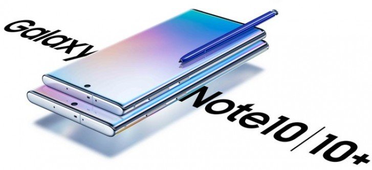 Фото запечатлело круглые коробки со смартфонами Samsung Galaxy Note10+ 5G