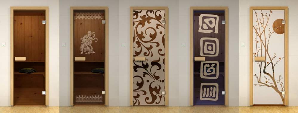 Двери для бани и сауны из липы, фото в интерьере, входные банные полотна