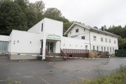 Стрельбу в мечети в Осло признали попыткой теракта