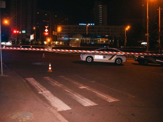 Люд на «Мерсах» против службы охраны: в Киеве приключилась ночная перестрелка, есть потерпевшие(видео)