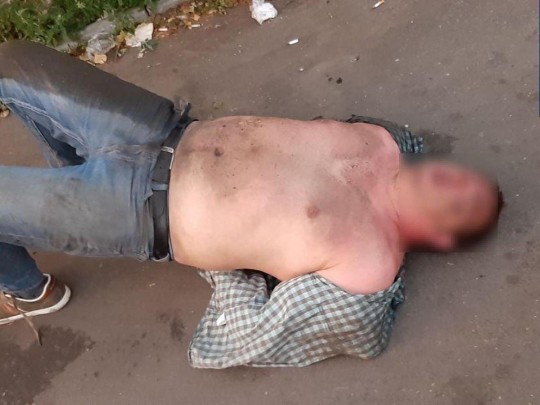 Любитель ювелирных украшений: копы показали фото грабителя, орудовавшего в Киеве